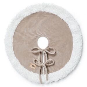 Ugg NWT bliss mini tree skirt